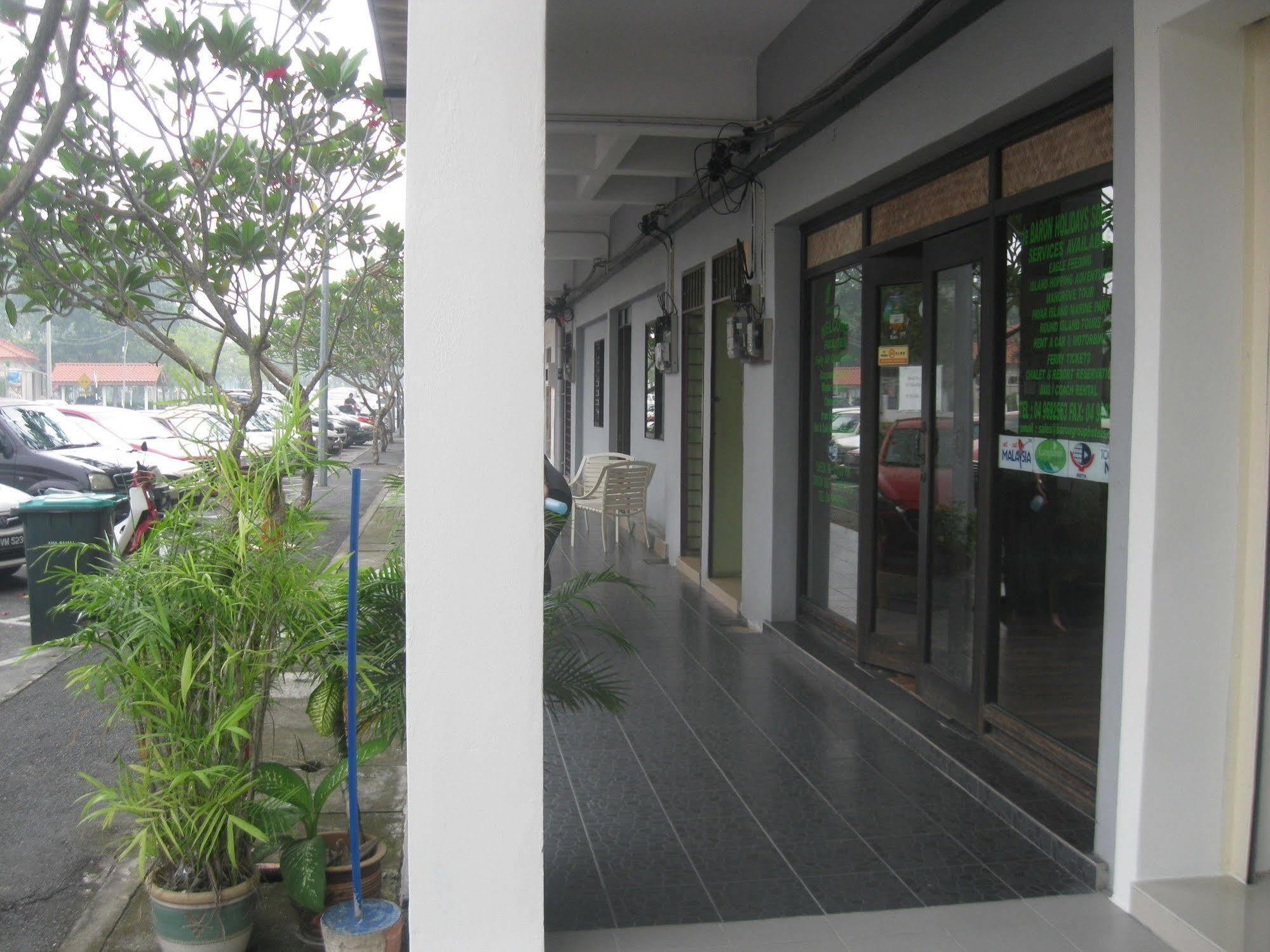 1 Baron Motel Kuah Ngoại thất bức ảnh